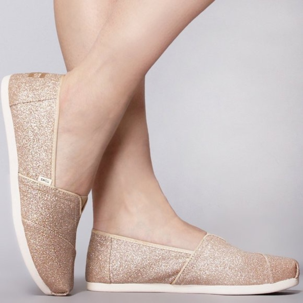 NWOT Tom’s Classic Slip on in Champagne Glitter